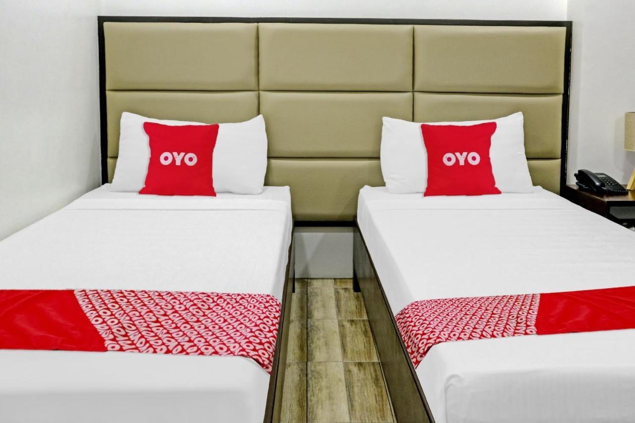 Oyo 869 Jnv Dream Hotel Subic Exterior foto